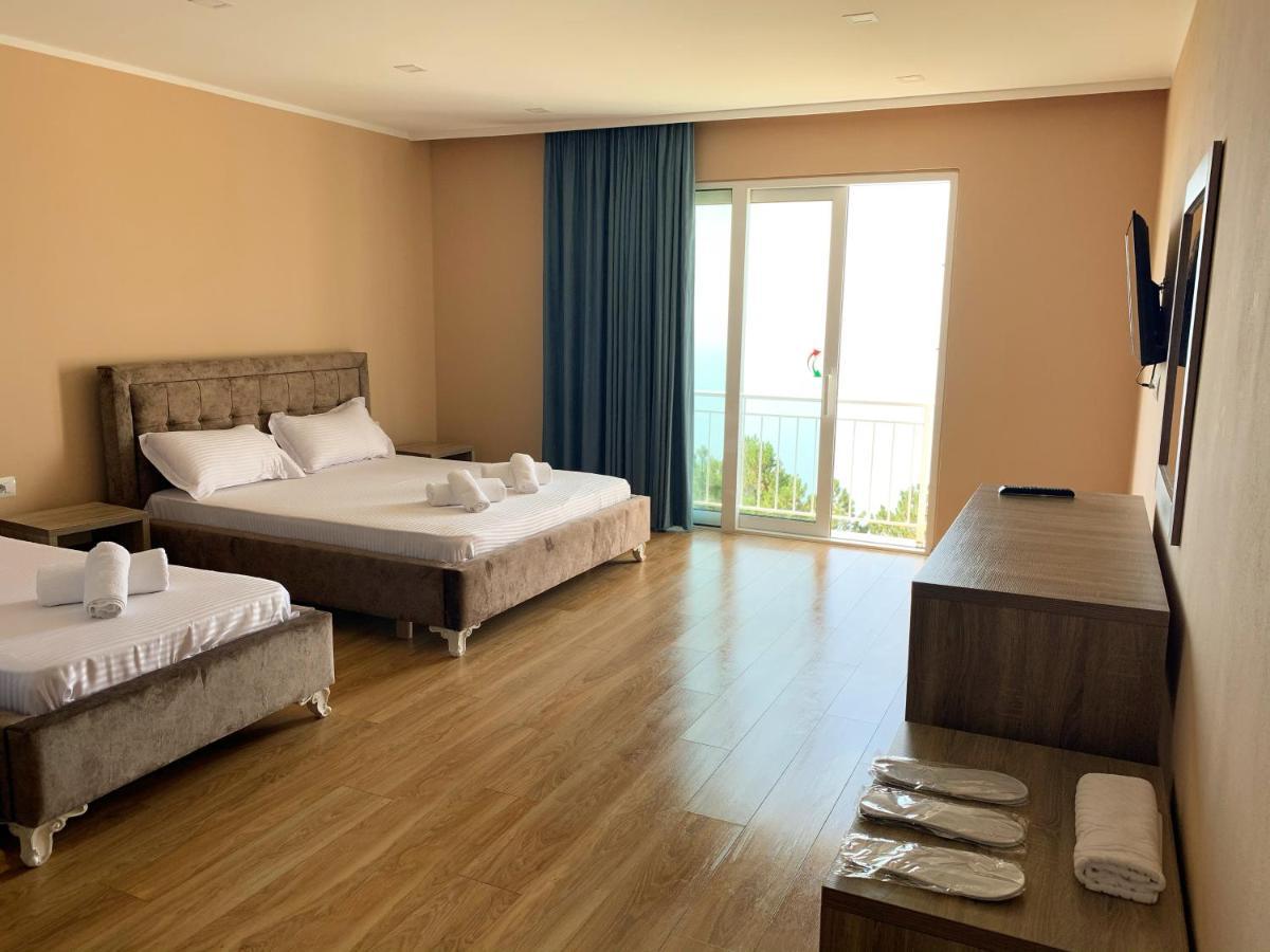 Hotel Keshtjella Llogara Dukat Extérieur photo