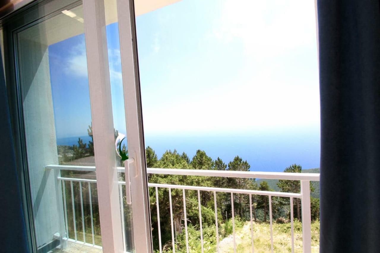 Hotel Keshtjella Llogara Dukat Extérieur photo