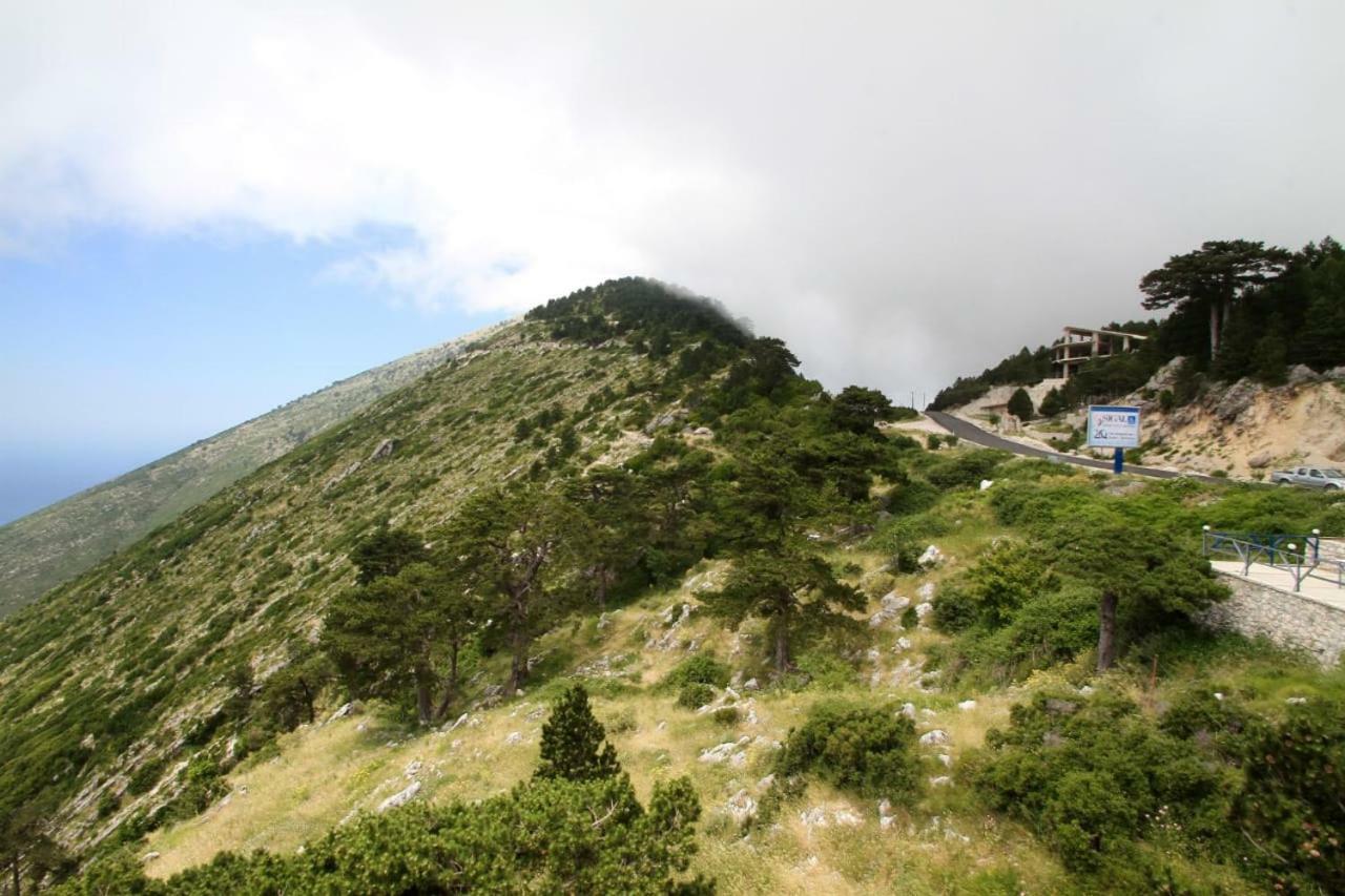 Hotel Keshtjella Llogara Dukat Extérieur photo