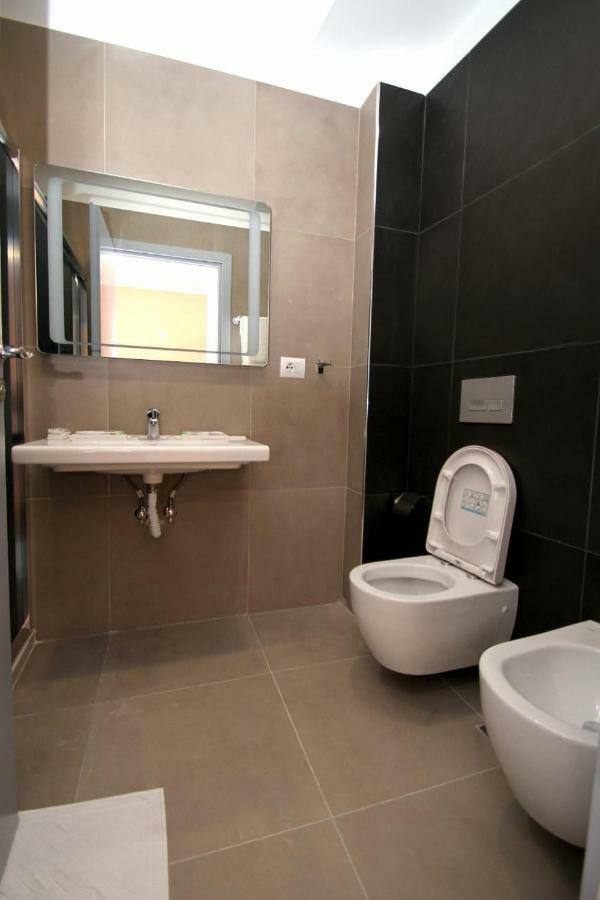 Hotel Keshtjella Llogara Dukat Extérieur photo